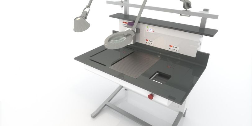 Table d'anesthésie / Tem Sega