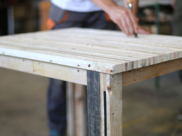 Gamme de mobiliers upcyclés pour atelier d'insertion