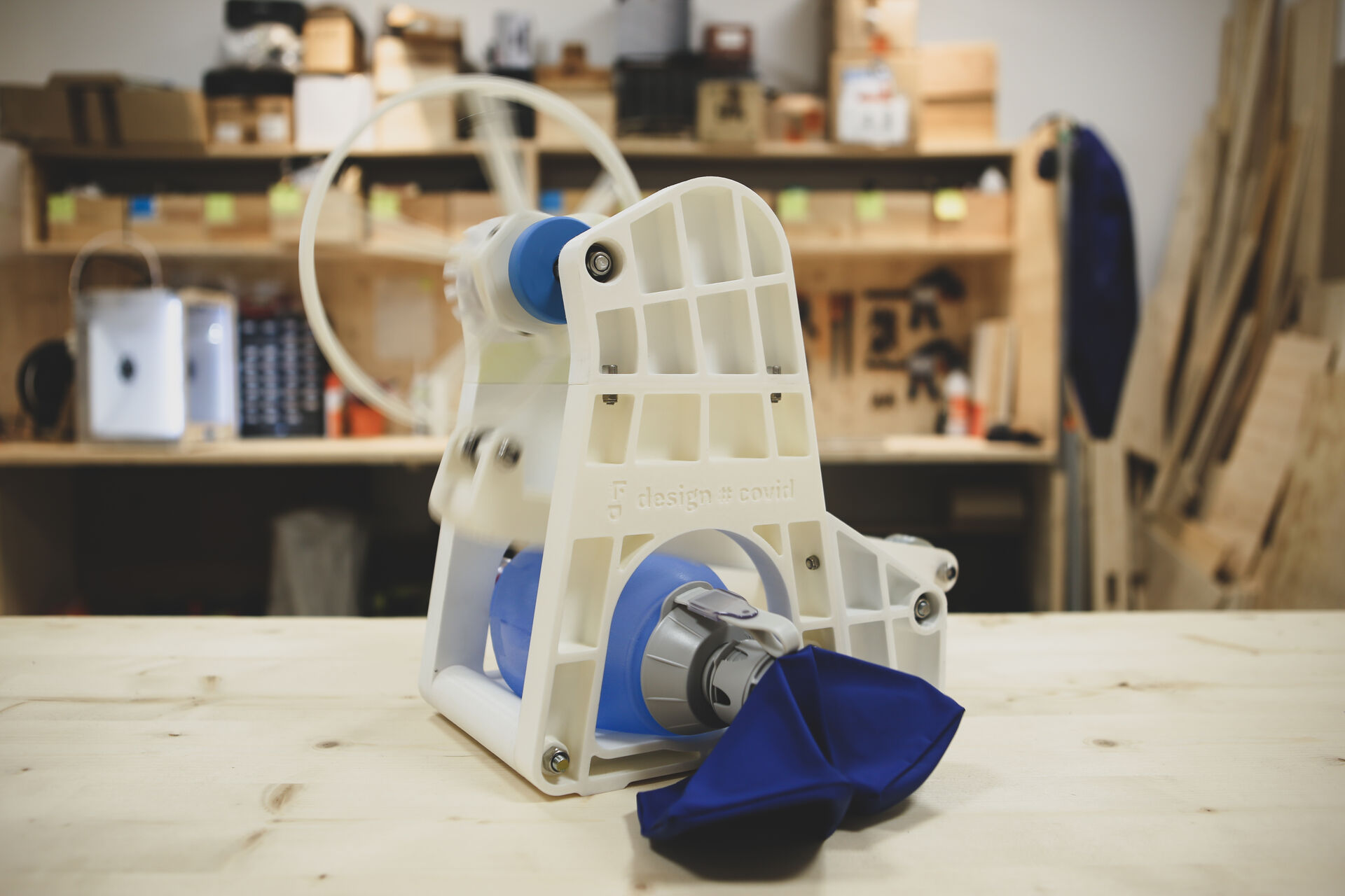 Prototype fonctionnel en impression 3D-design d'un respirateur artificiel par les designers industriels Félix et associés